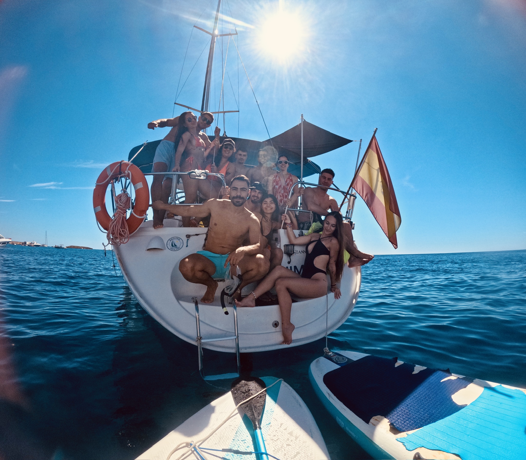 Alquiler de embarcaciones para familias y grupos de amigos en Alicante